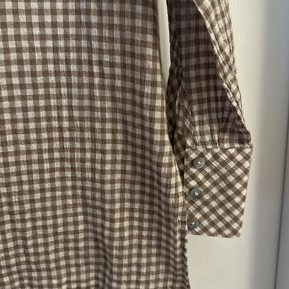 J Jill tan and white button down gingham tunic side vents mother of pearl XS - Picture 4 of 5